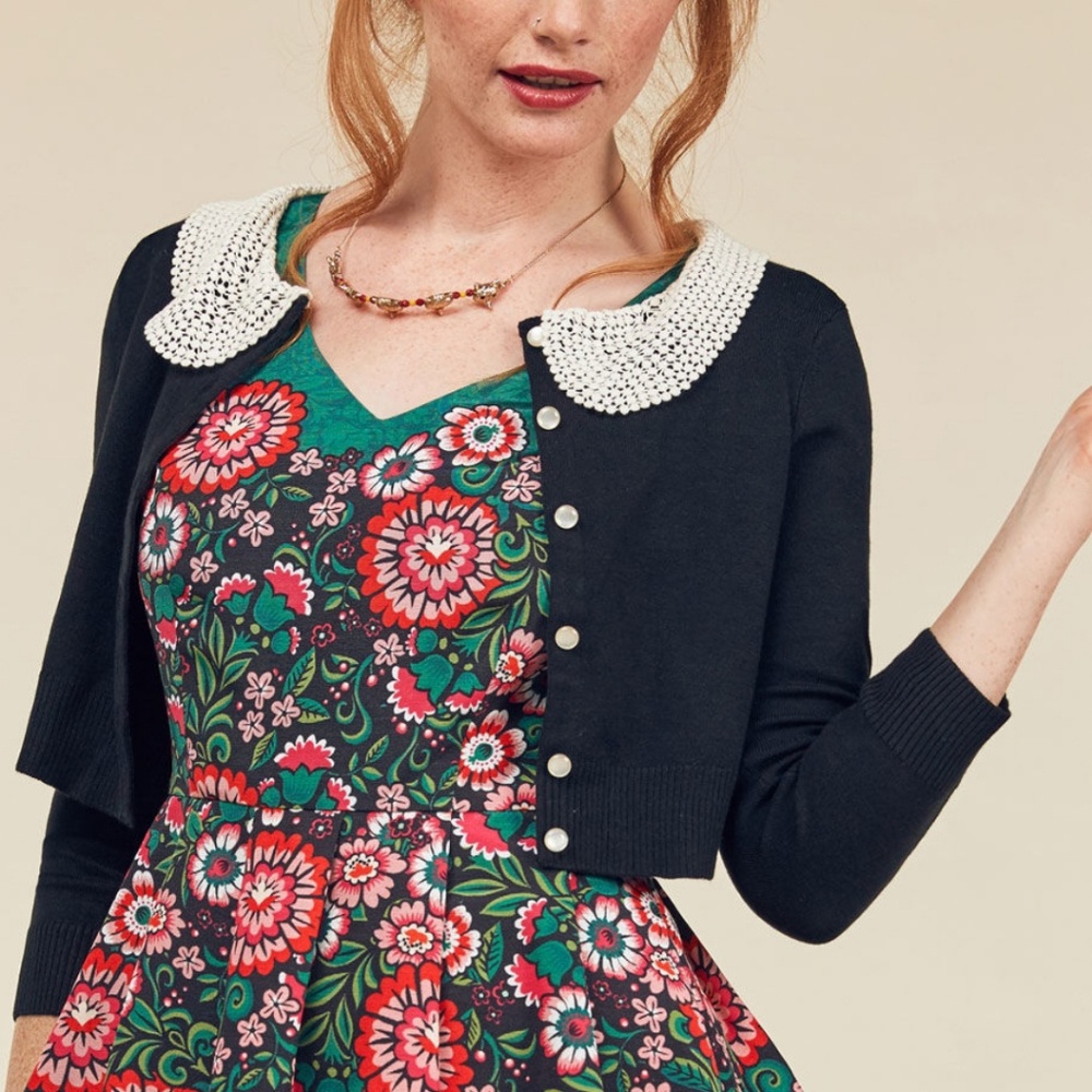 Modcloth Elegant Accents Cardigan in Black Sz L